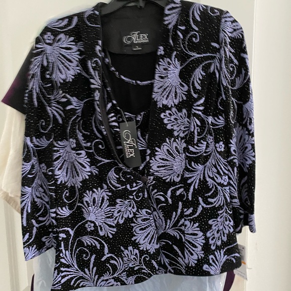 Dressy shell and jacket - Picture 2 of 3